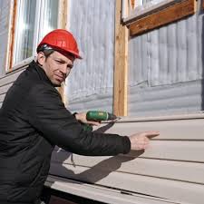 Best Siding Removal and Disposal  in Fincastle, TN